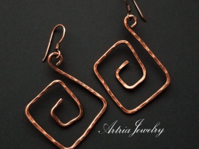 “Lightweight Yet Large And Striking!”