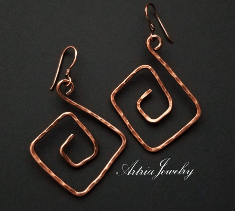 “Lightweight Yet Large And Striking!”